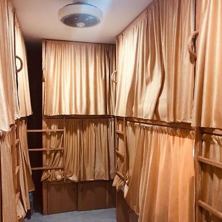 Mabrook Dormitory Mumbai Exterior foto