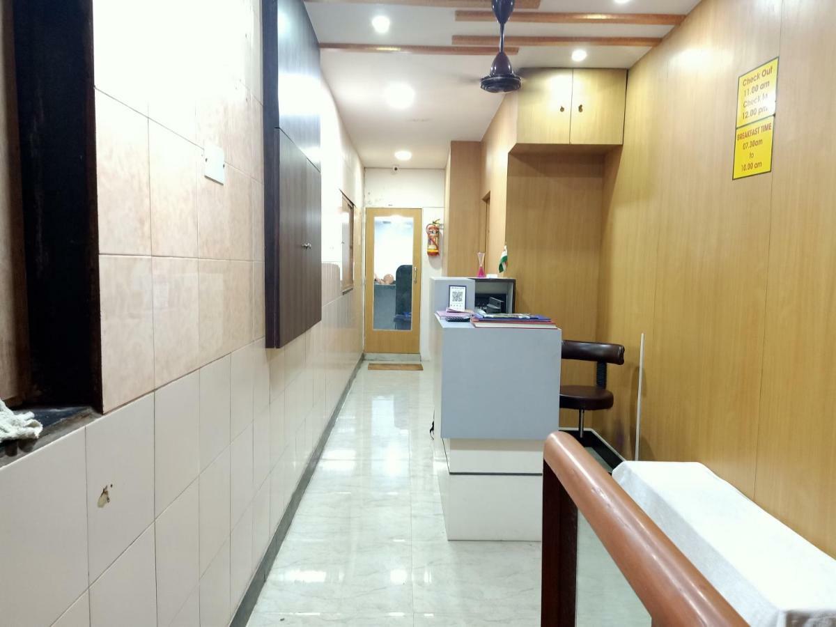 Mabrook Dormitory Mumbai Exterior foto