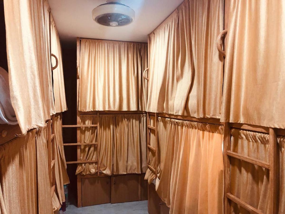 Mabrook Dormitory Mumbai Exterior foto